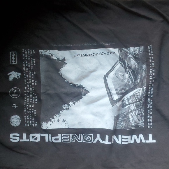 21 Pilots Men Black Short Sleeve T-Shirt Hip Hop Concert Tour Merchandise. - Picture 9 of 9